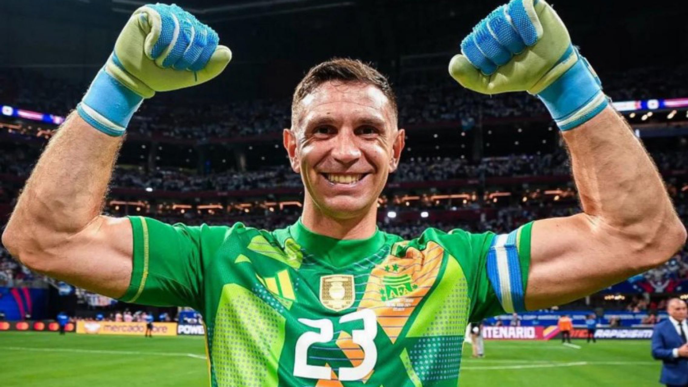 El Dibu Martínez expresó su apoyo a la gestión de Javier Milei: "Por años..."